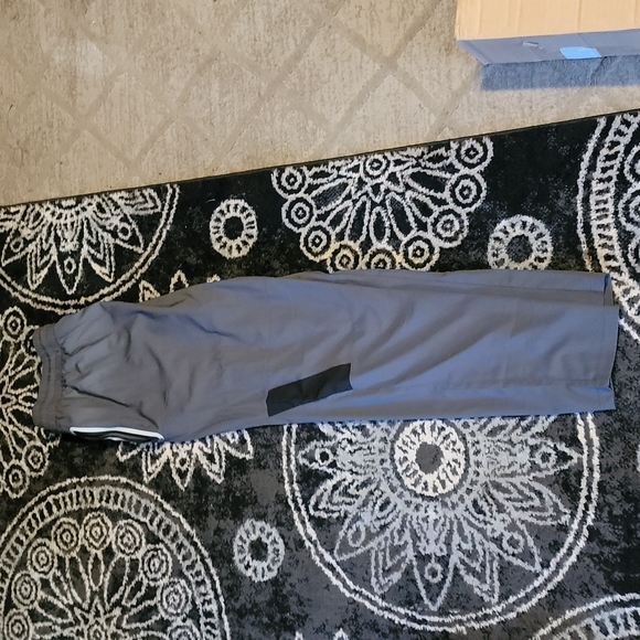 Pants - Picture 2 of 6